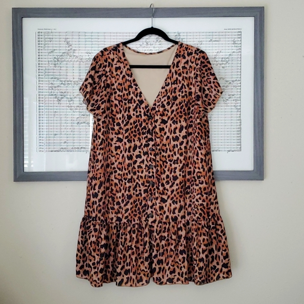 Leopard Print V-Neck Mini Dress in Tan and Black